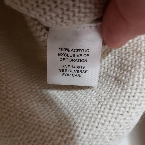 Wyld Hart Floral Embroidered Cream Knit Sweater - Picture 7 of 9